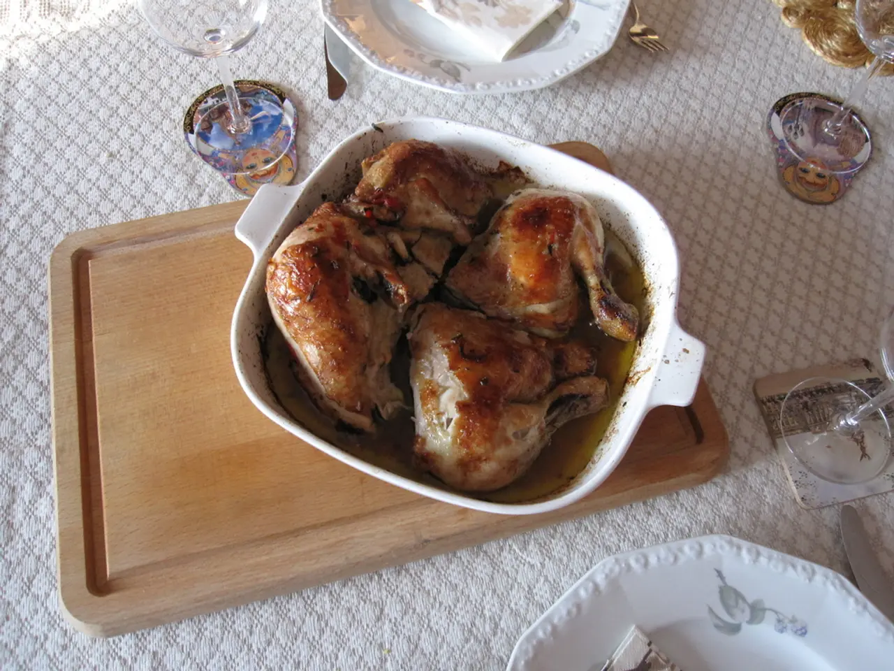 Info on Refreshing Thrifty Wooden Salad Bowls and Similar Items through Bleaching