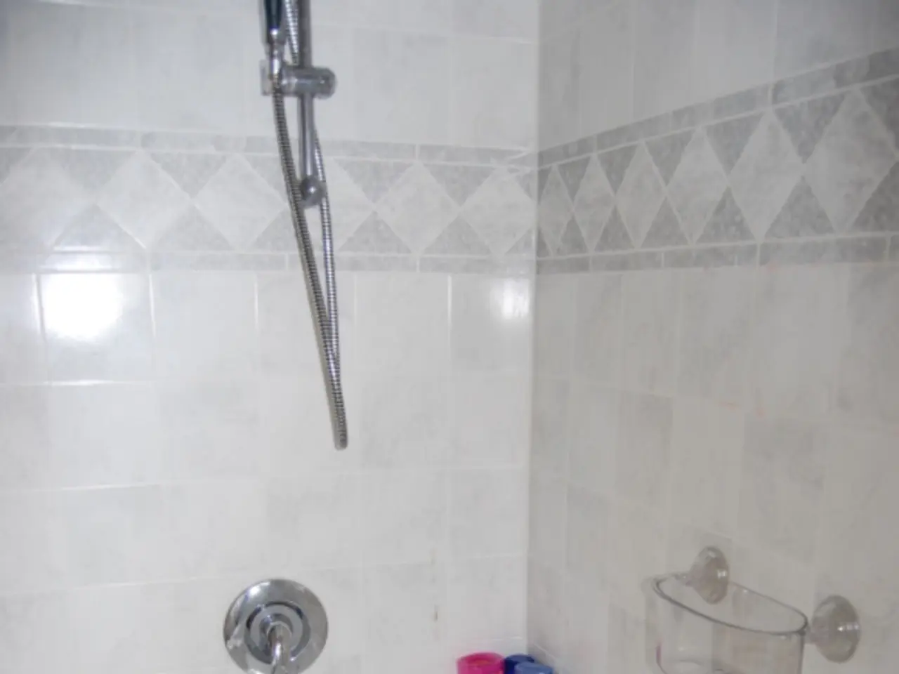 Swift and Efficient Bathroom Tile Cleaning! Discover this Magic Trick to Sparkle Your Tiles in an...