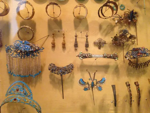 Create Charming Fabric-Wrapped Candy Cane Decorations with Leftover Fabric Pieces