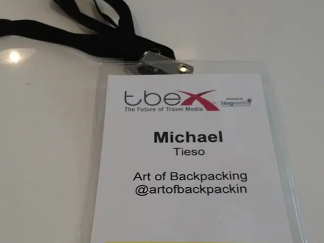 Eliminate Work-Related Anxiety During Your Getaway: Shed Work Concerns in Vacation Bliss