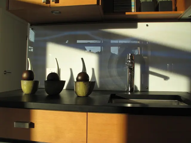 Increased kitchen storage with Joseph Joseph organizers: Now available at reduced prices on Amazon.