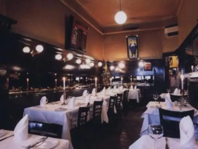 Eighteen Christmas Decorations to Impress Your Visitors This Holiday Season