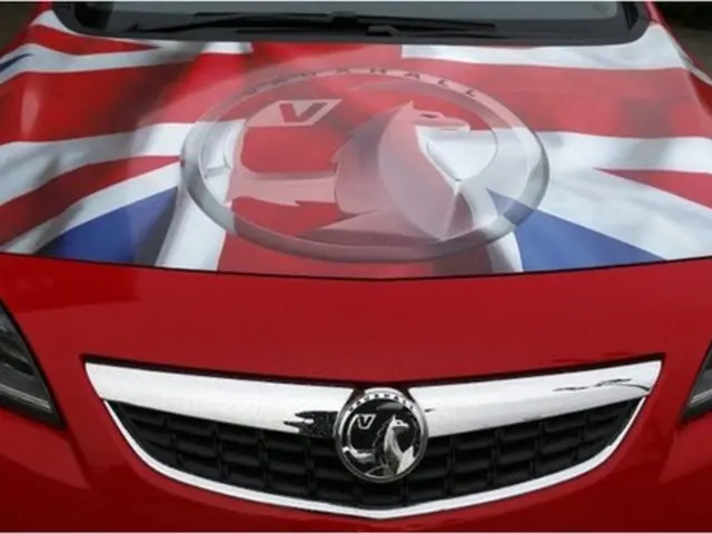 Blending Hues for Red: A Guide on Coloring for Artists