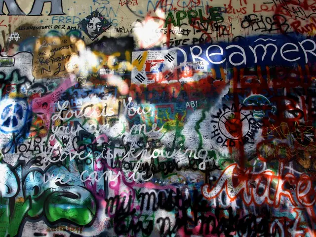 Creative Uses of Marble Spray Paint for Home Décor and DIY Projects