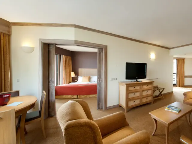 Expensive Abodes of Celebrities Worldwide in 2025: Ranking the Top 10