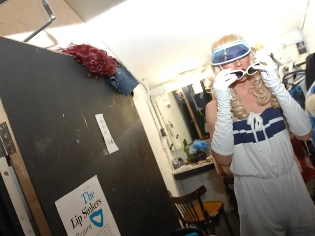 Top Fashion Trends in 2025's Wardrobes, Suitable for All