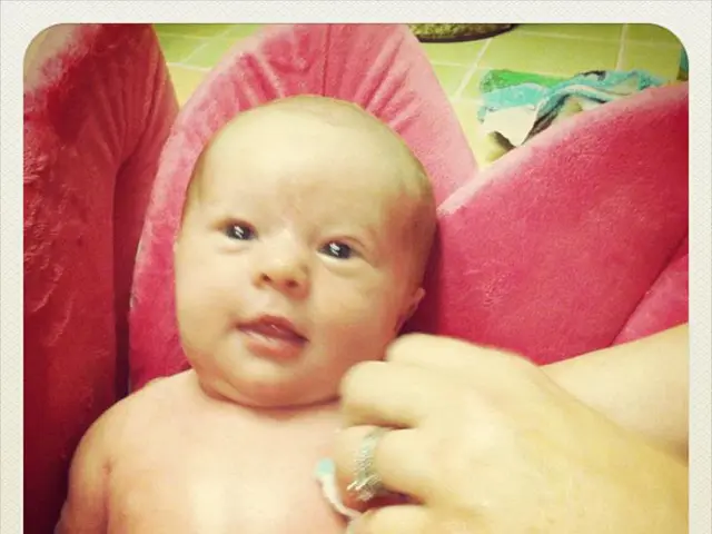 Homemade Pregnancy-Themed Halloween Outfits