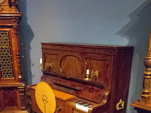 Transitioning wall to floor seamlessly achieved