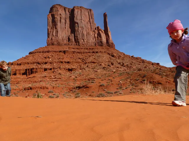 Mountain rescuers save a father and his young daughter in the Val di Susa mountains