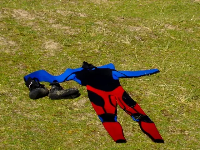 Effortless summer styling with Julianne Moore's consistent combination of Birkenstock sandals and...