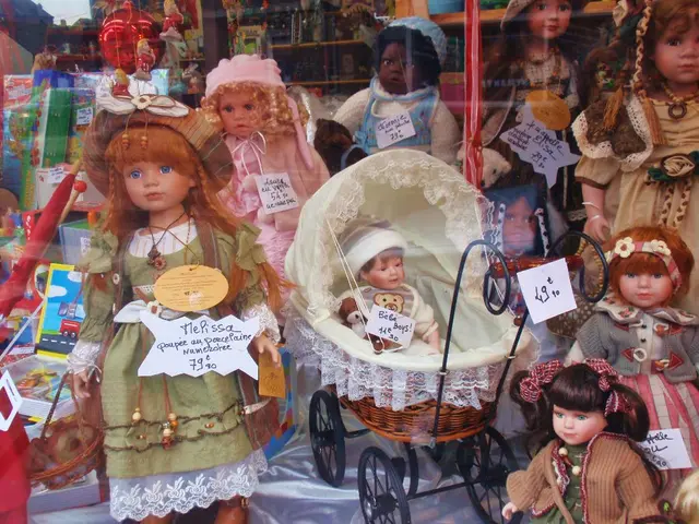 Explore the Barbiecore Fashion Movement: A Steps-by-Step Guide to Mastering the Pink Style